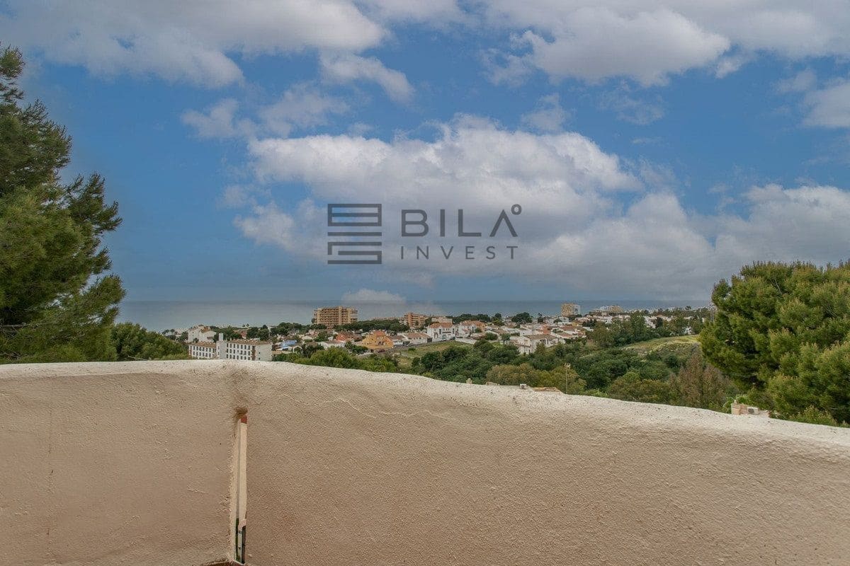 2 chambre Penthouse à vendre à Riviera del Sol avec piscine - 299 500 € (Ref: 9823959)