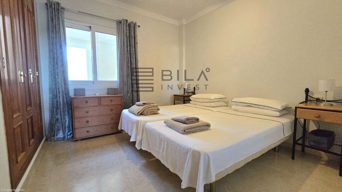 2 slaapkamer Flat te koop in La Cala Hills met zwembad garage - € 329.000 (Ref: 9823961)