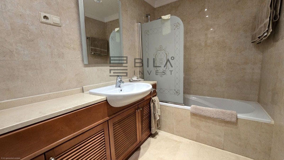 2 slaapkamer Flat te koop in La Cala Hills met zwembad garage - € 329.000 (Ref: 9823961)