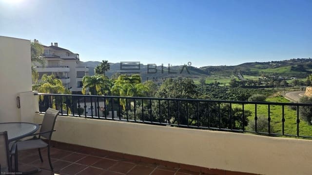 Piso de 2 habitaciones en La Cala Hills, Mijas en venta con piscina garaje - 329.000 € (Ref: 9823961)