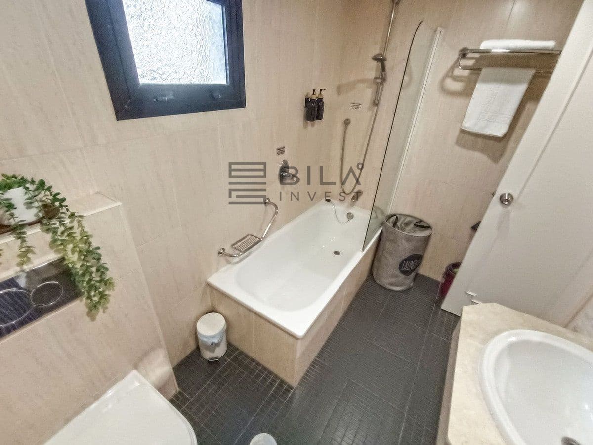 2 slaapkamer Flat te koop in Calahonda met zwembad - € 280.000 (Ref: 9823962)
