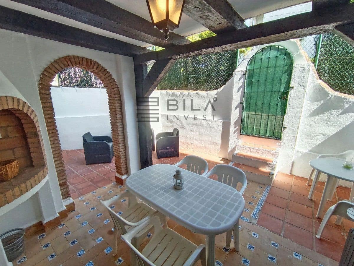 2 slaapkamer Flat te koop in Calahonda met zwembad - € 280.000 (Ref: 9823962)