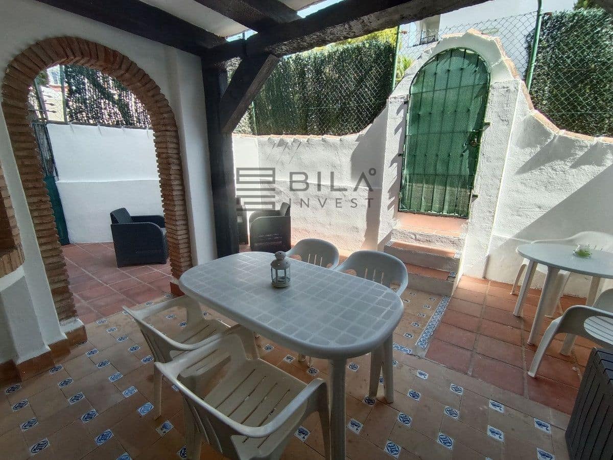 2 slaapkamer Flat te koop in Calahonda met zwembad - € 280.000 (Ref: 9823962)