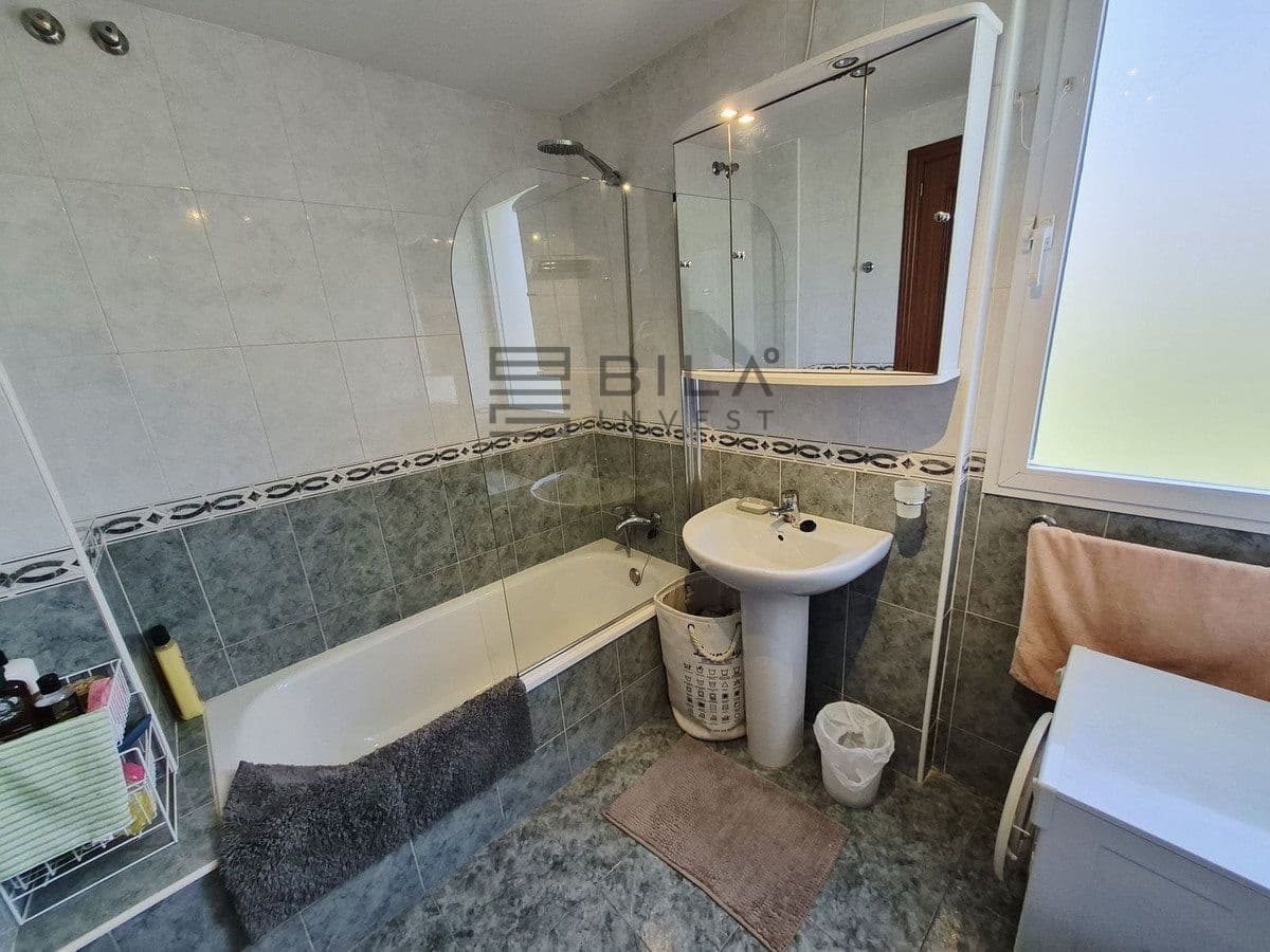 2 slaapkamer Flat te koop in Riviera del Sol met zwembad garage - € 280.000 (Ref: 9824239)