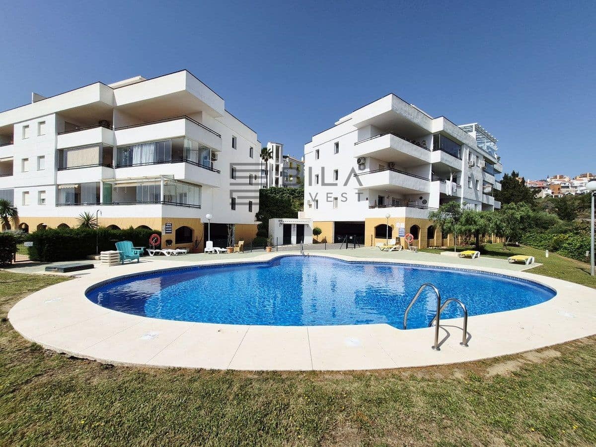 2 slaapkamer Flat te koop in Riviera del Sol met zwembad garage - € 280.000 (Ref: 9824239)