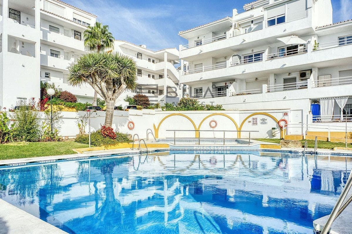 2 chambre Penthouse à vendre à Riviera del Sol avec piscine - 315 000 € (Ref: 9824242)
