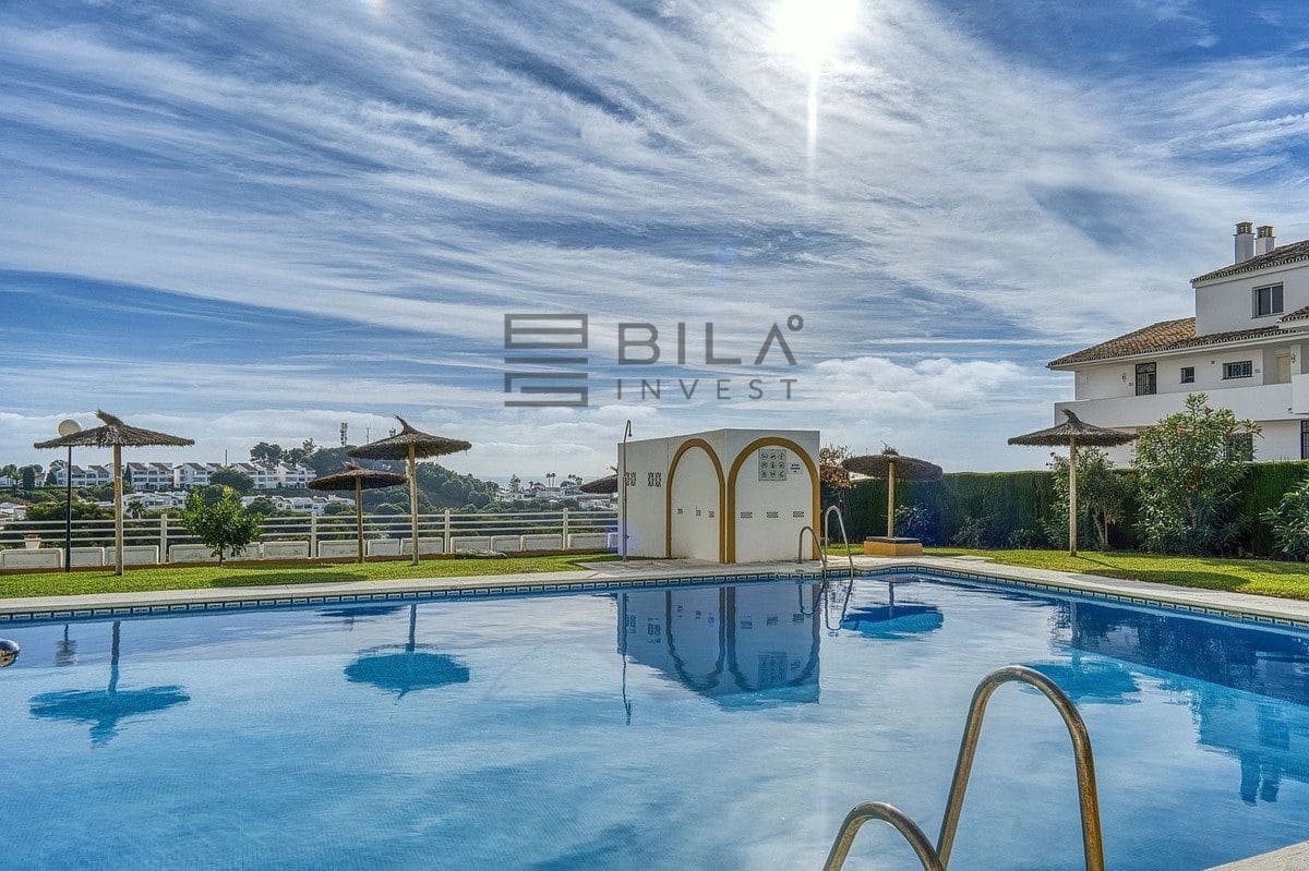 2 chambre Penthouse à vendre à Riviera del Sol avec piscine - 315 000 € (Ref: 9824242)