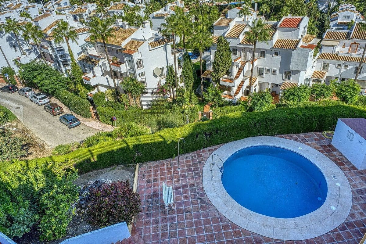 2 chambre Penthouse à vendre à Riviera del Sol avec piscine - 315 000 € (Ref: 9824242)