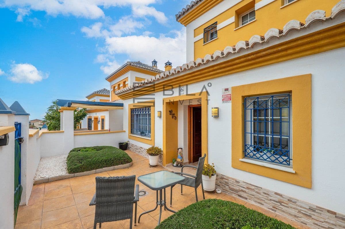 3 slaapkamer Huis te koop in Calahonda met zwembad - € 699.950 (Ref: 9824243)