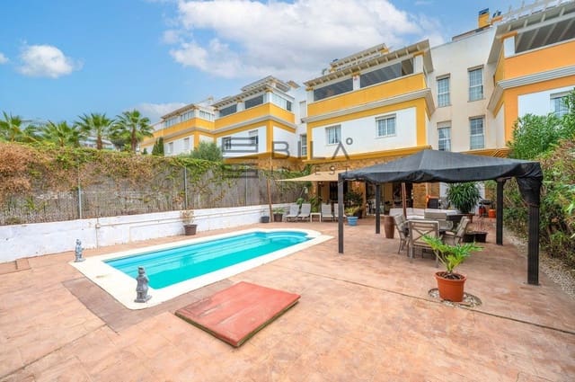 3 slaapkamer Huis te koop in Calahonda, Mijas met zwembad - € 699.950 (Ref: 9824243)
