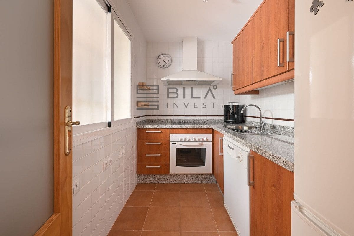 2 slaapkamer Flat te koop in Calahonda met zwembad garage - € 275.000 (Ref: 9826122)