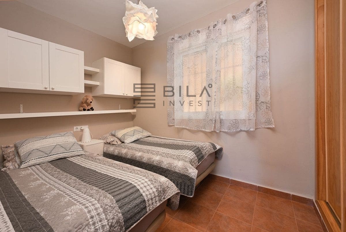 2 slaapkamer Flat te koop in Calahonda met zwembad garage - € 275.000 (Ref: 9826122)