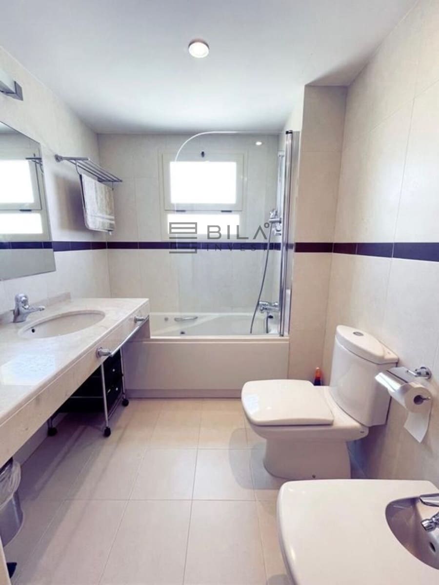 2 soveværelse Lejlighed til salg i El Chaparral med swimmingpool garage - € 419.000 (Ref: 9826123)