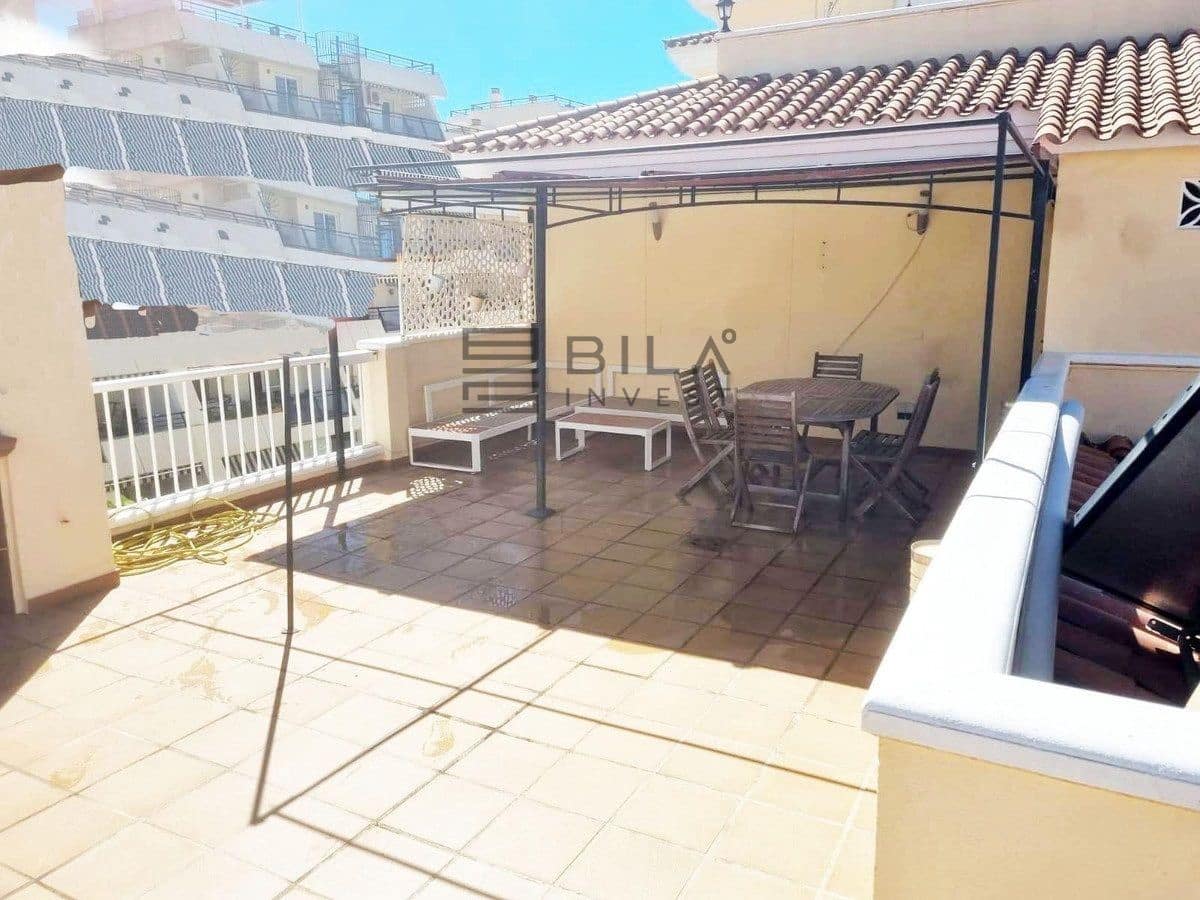 2 soverom Penthouse til salgs i Torrequebrada med svømmebasseng - € 375 000 (Ref: 9826125)