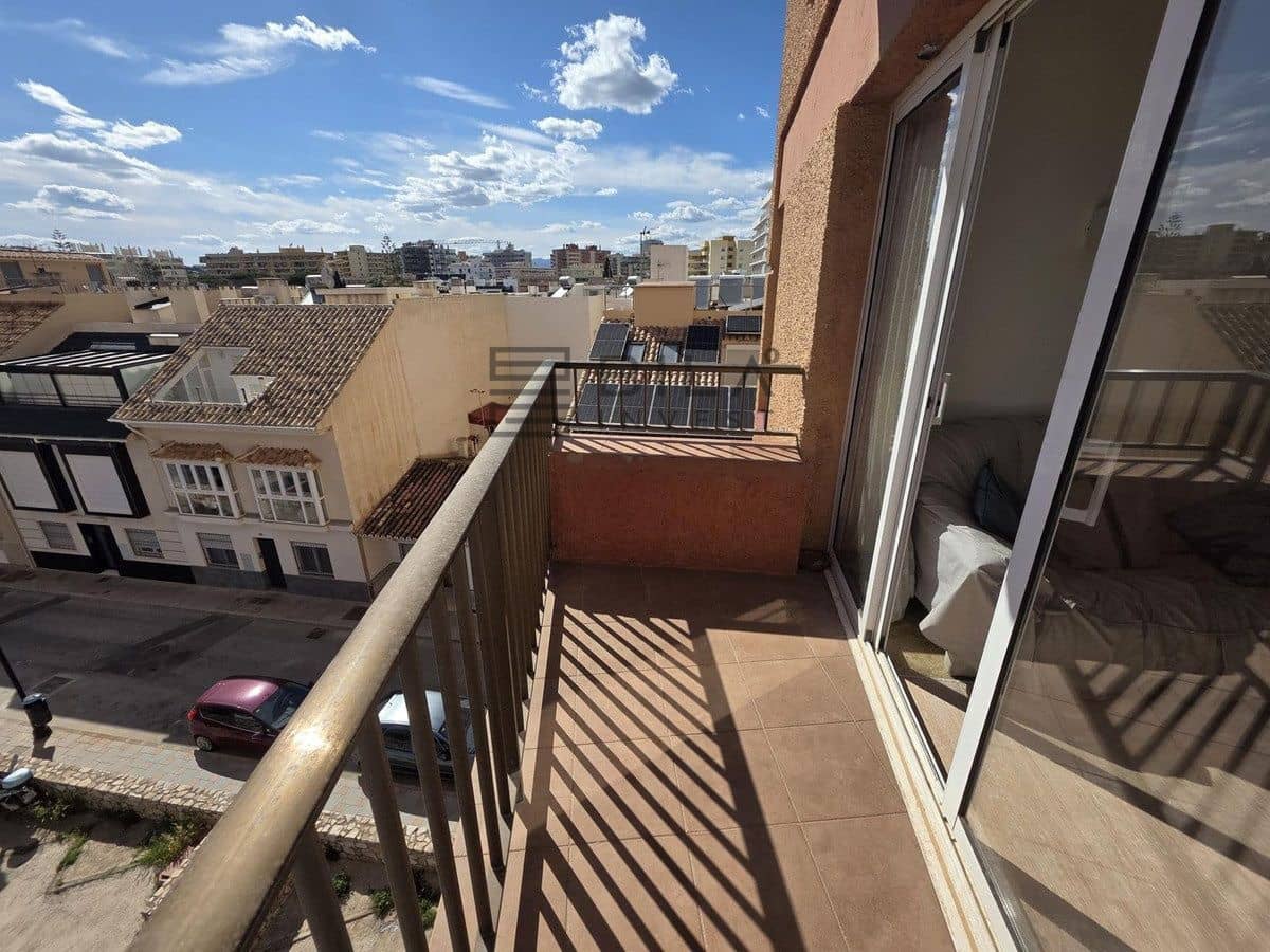 2 soveværelse Lejlighed til salg i Fuengirola med garage - € 320.000 (Ref: 9826127)