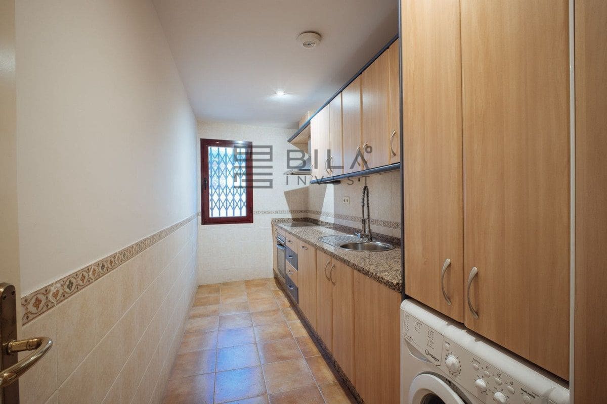 2 soverom Leilighet til salgs i Benalmadena med svømmebasseng garasje - € 450 000 (Ref: 9826128)