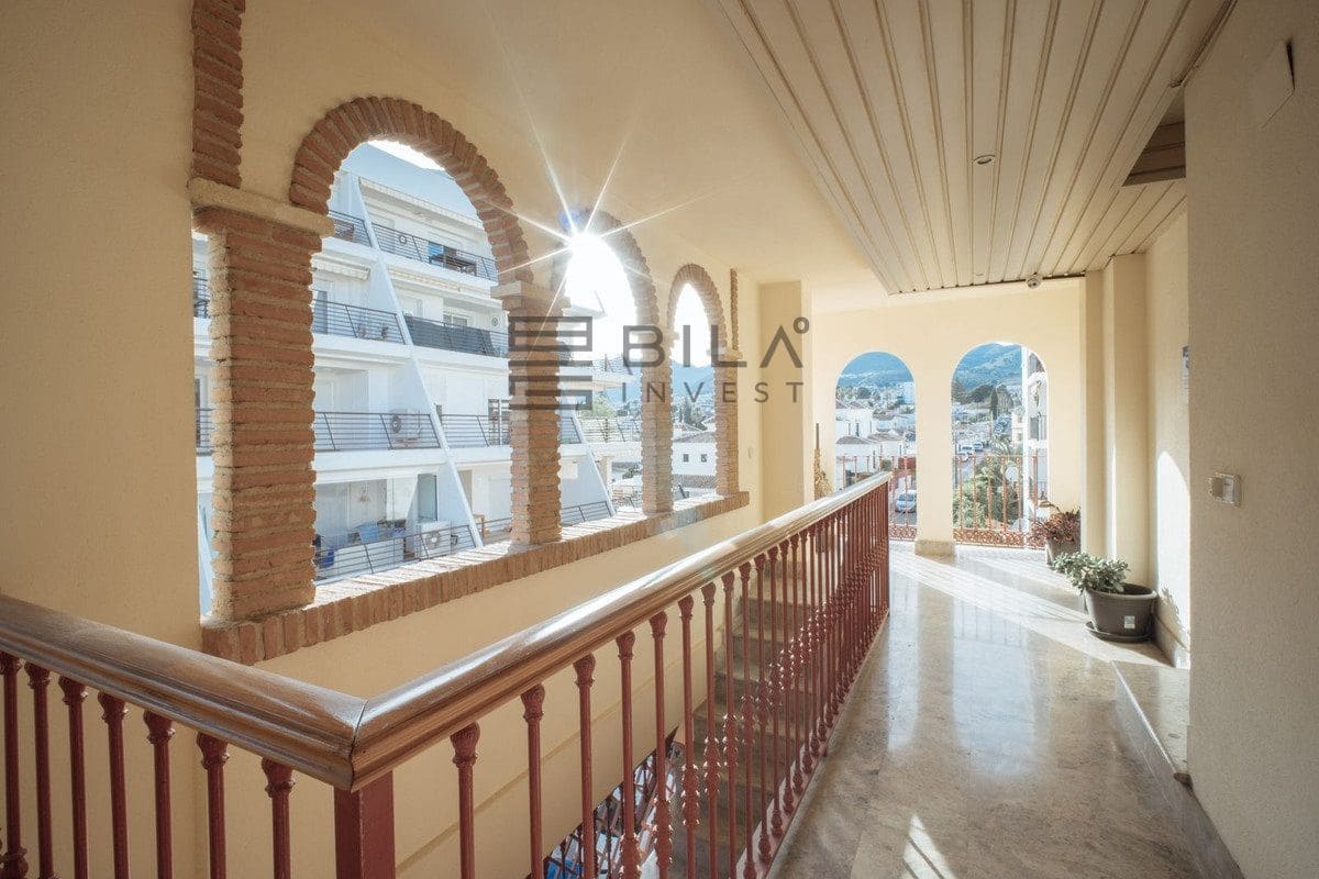 2 soverom Leilighet til salgs i Benalmadena med svømmebasseng garasje - € 450 000 (Ref: 9826128)
