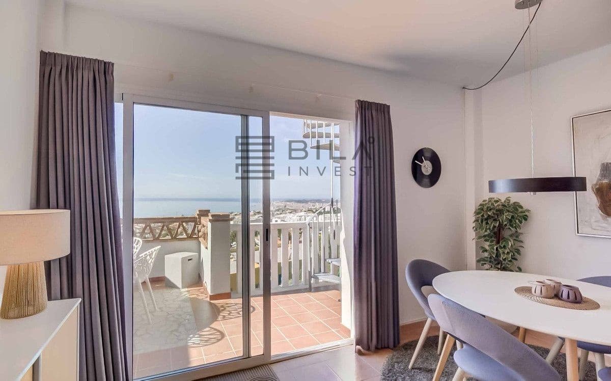 2 slaapkamer Penthouse te koop in Fuengirola met zwembad - € 549.000 (Ref: 9826737)