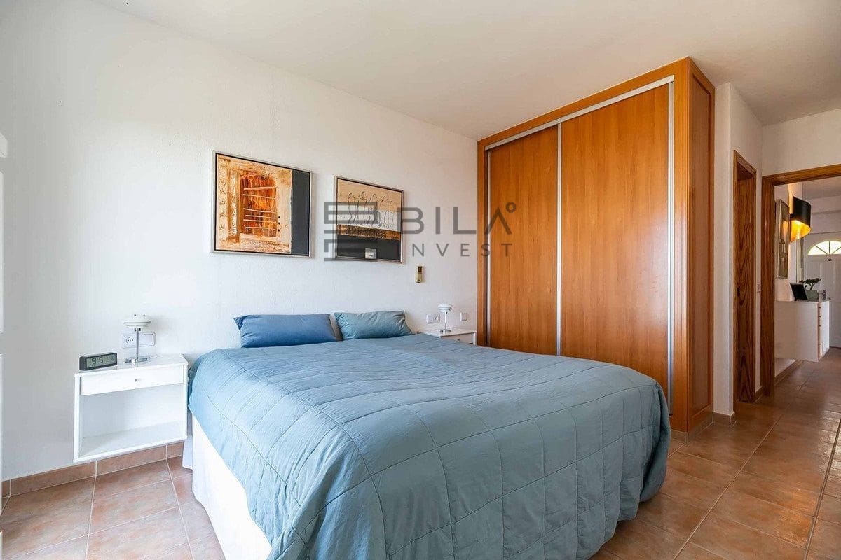 2 slaapkamer Penthouse te koop in Fuengirola met zwembad - € 549.000 (Ref: 9826737)