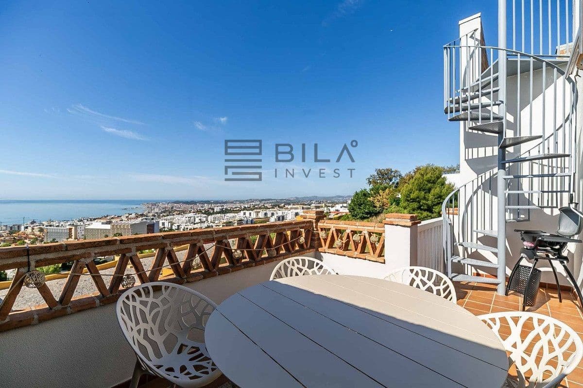 2 slaapkamer Penthouse te koop in Fuengirola met zwembad - € 549.000 (Ref: 9826737)
