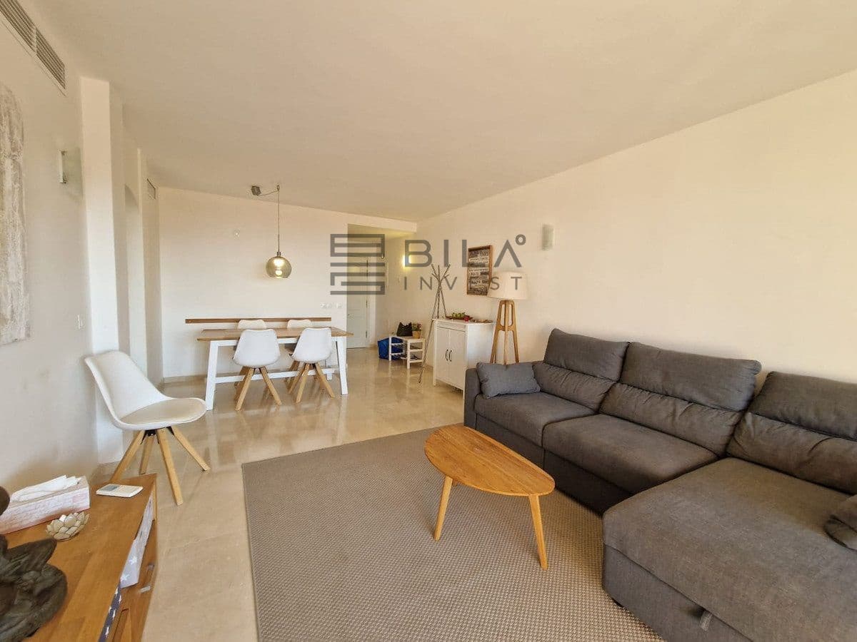 2 bedroom Flat for sale in Calahonda with pool garage - € 339,000 (Ref: 9826738)