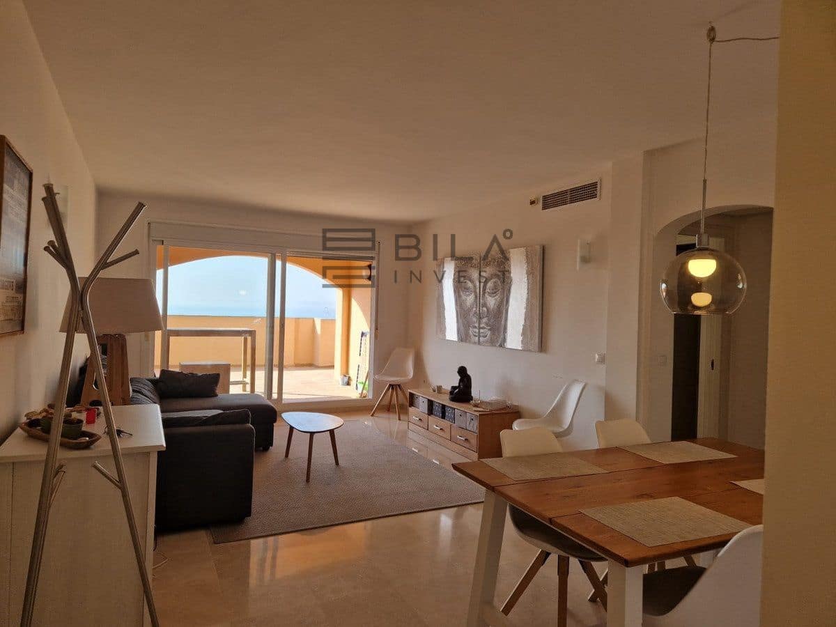2 bedroom Flat for sale in Calahonda with pool garage - € 339,000 (Ref: 9826738)