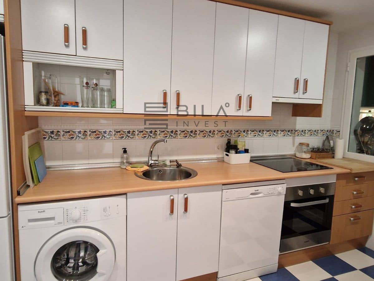 2 bedroom Flat for sale in Calahonda with pool garage - € 339,000 (Ref: 9826738)