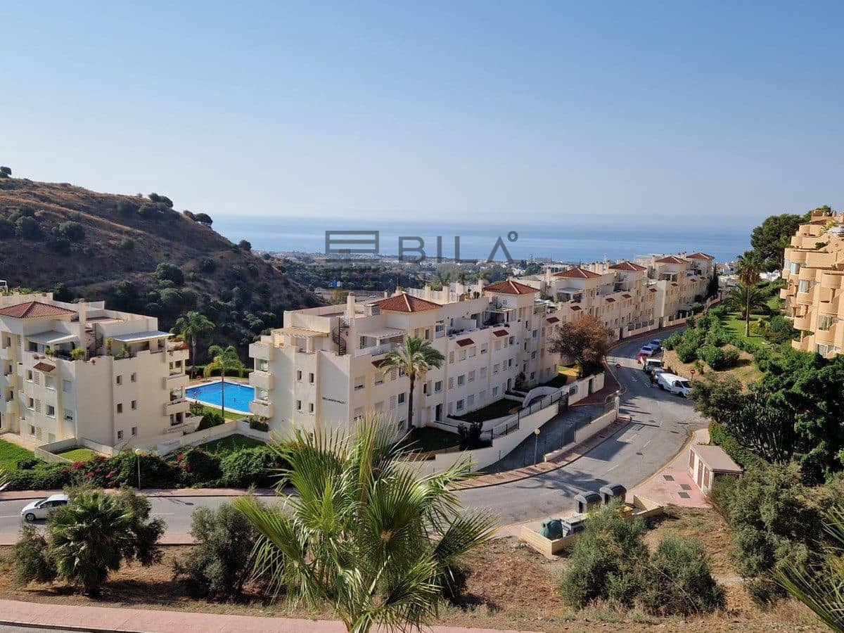 2 bedroom Flat for sale in Calahonda with pool garage - € 339,000 (Ref: 9826738)