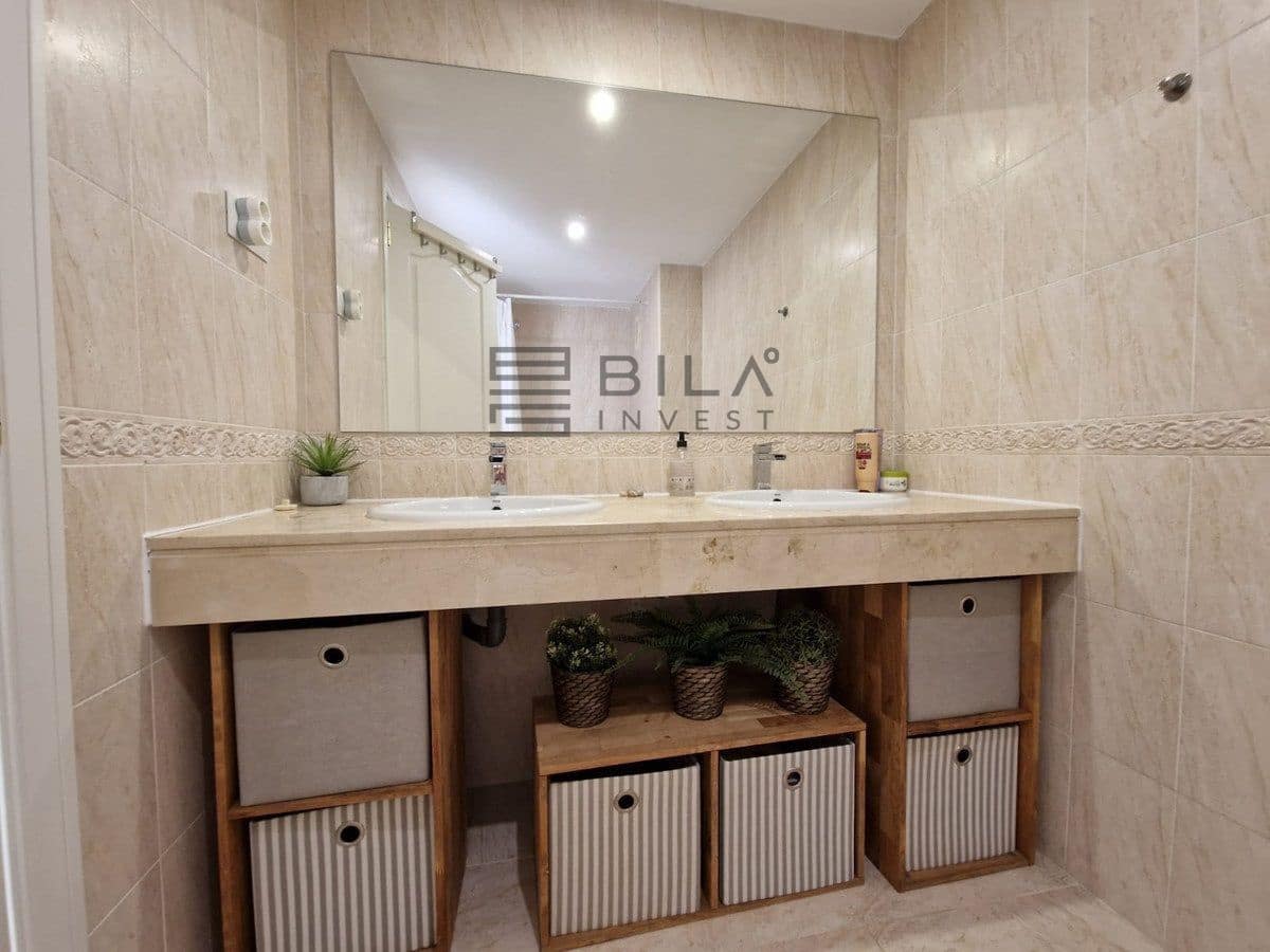 2 bedroom Flat for sale in Calahonda with pool garage - € 339,000 (Ref: 9826738)
