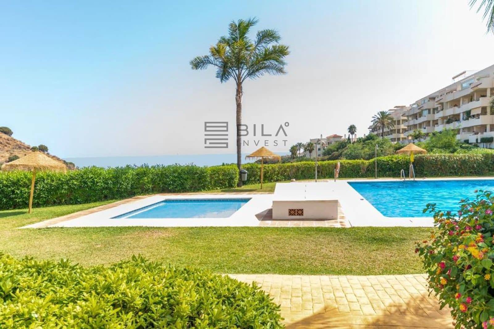 2 bedroom Flat for sale in Calahonda with pool garage - € 339,000 (Ref: 9826738)