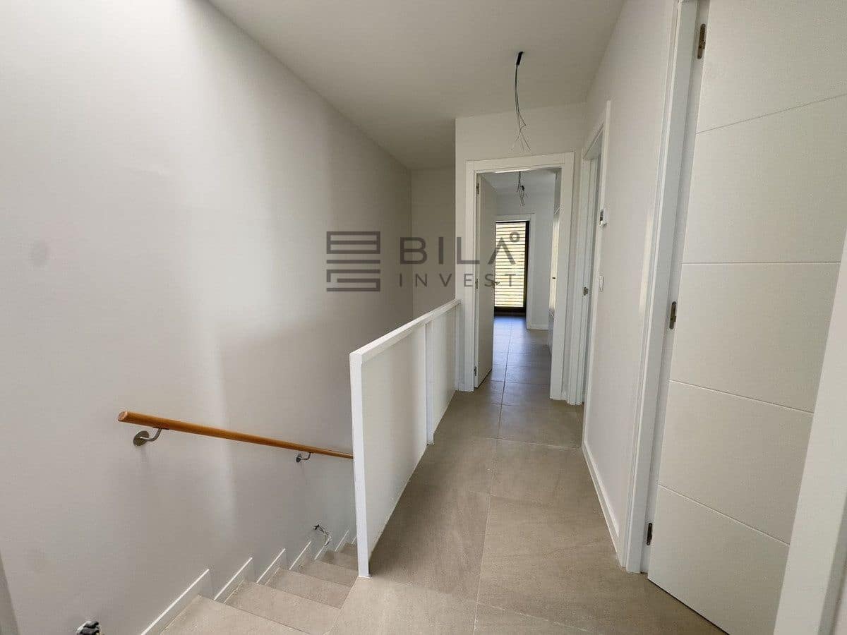 3 quarto Casa em Banda para venda em Riviera del Sol com piscina - 575 000 € (Ref: 9826739)