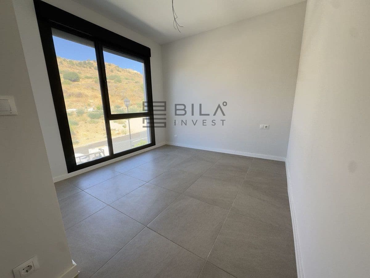 3 quarto Casa em Banda para venda em Riviera del Sol com piscina - 575 000 € (Ref: 9826739)