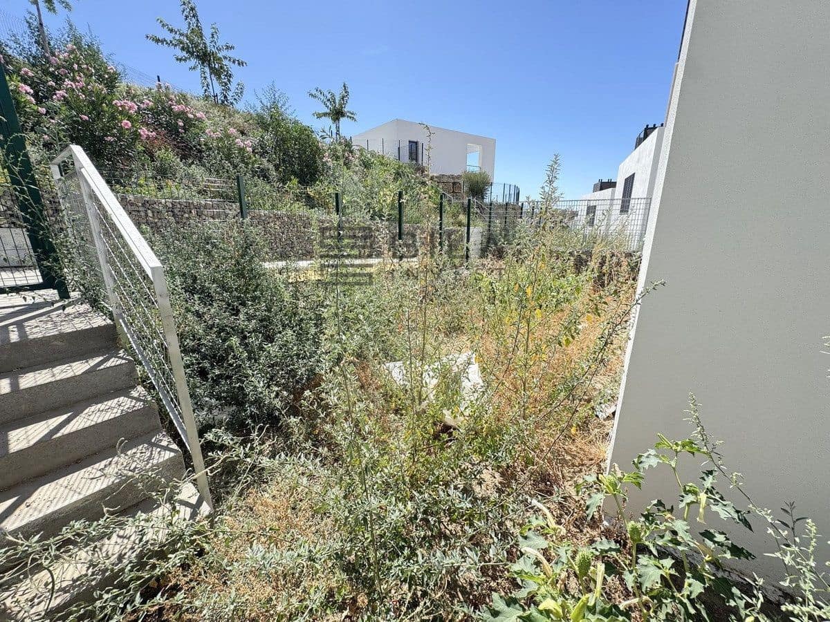 3 quarto Casa em Banda para venda em Riviera del Sol com piscina - 575 000 € (Ref: 9826739)