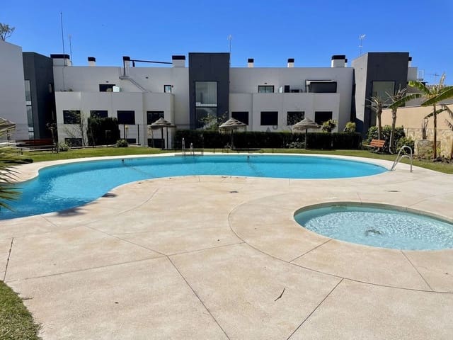 2 soveværelse Lejlighed til salg i La Cala de Mijas, Mijas med swimmingpool garage - € 398.000 (Ref: 9828208)