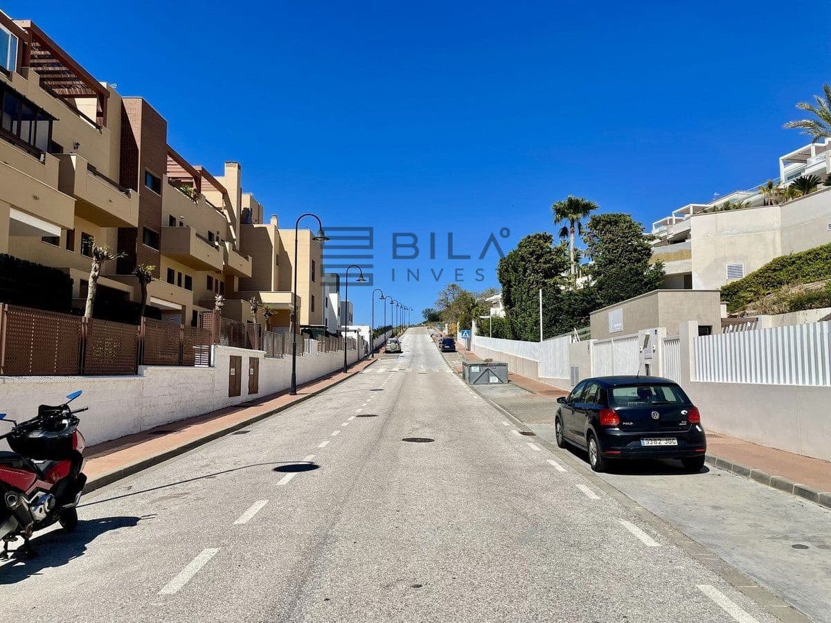 2 soverom Leilighet til salgs i La Cala de Mijas med svømmebasseng garasje - € 398 000 (Ref: 9828208)
