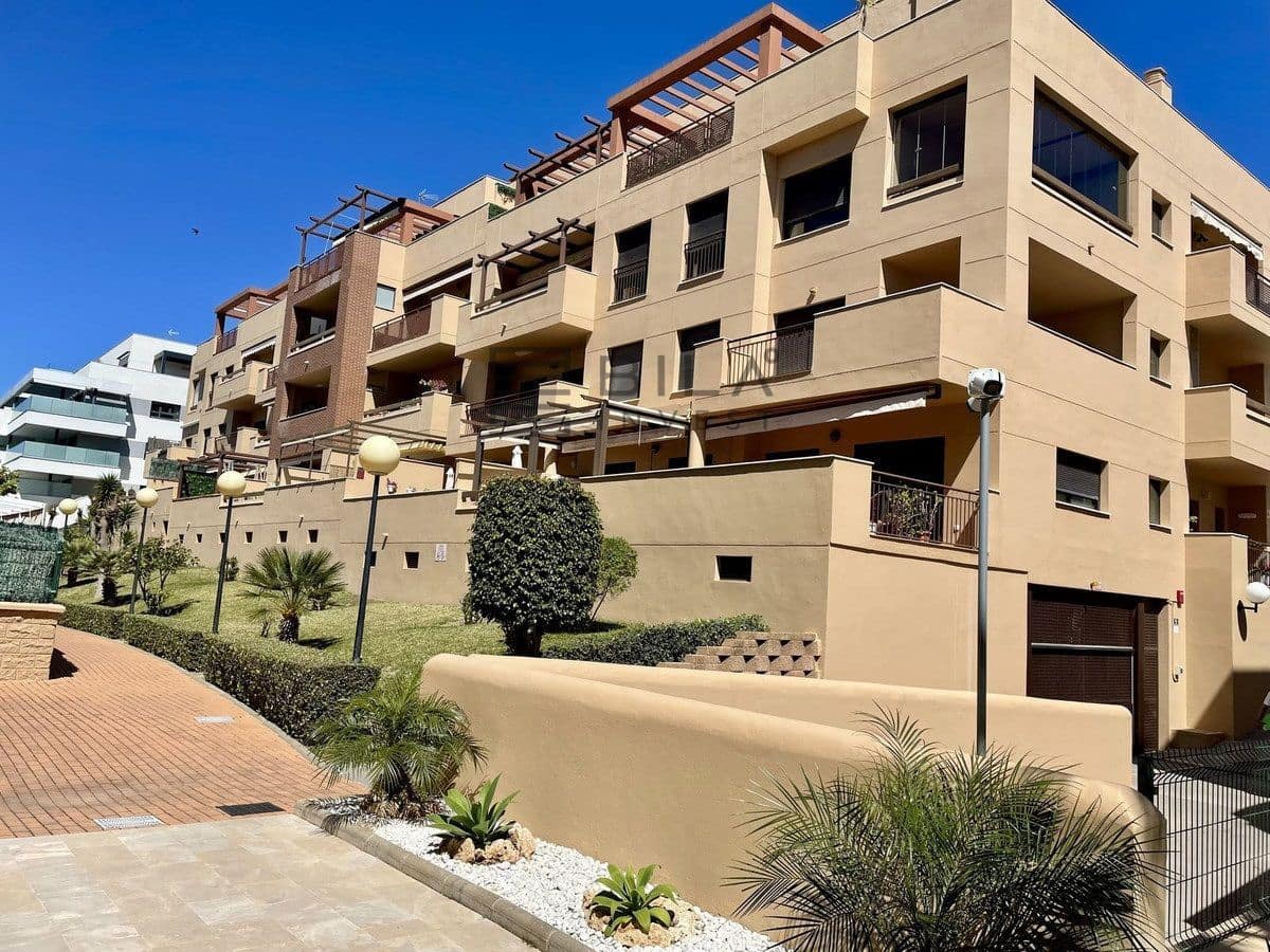 2 soverom Leilighet til salgs i La Cala de Mijas med svømmebasseng garasje - € 398 000 (Ref: 9828208)
