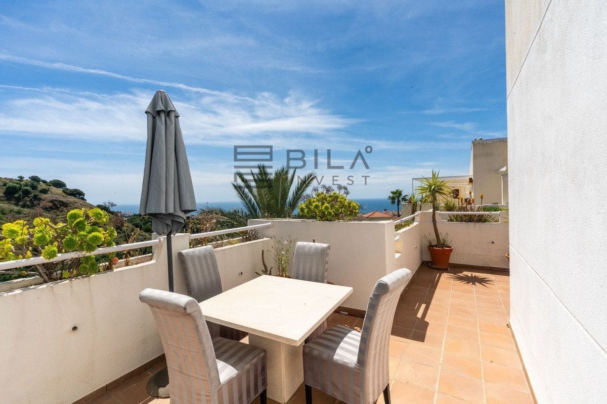 2 slaapkamer Penthouse te koop in Calahonda met zwembad - € 395.000 (Ref: 9828209)