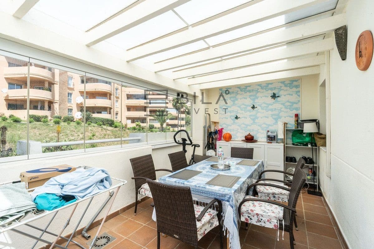 2 slaapkamer Penthouse te koop in Calahonda met zwembad - € 395.000 (Ref: 9828209)