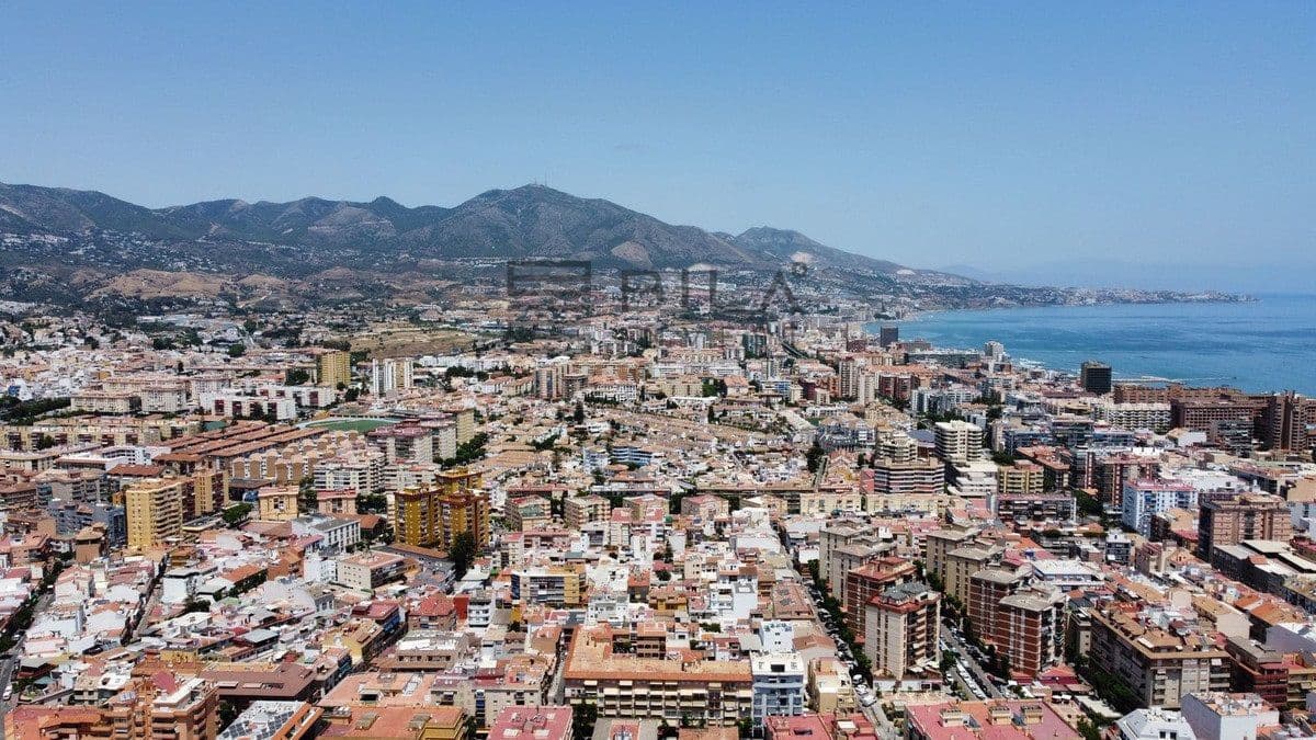 2 chambre Appartement à vendre à Fuengirola avec garage - 275 000 € (Ref: 9828212)