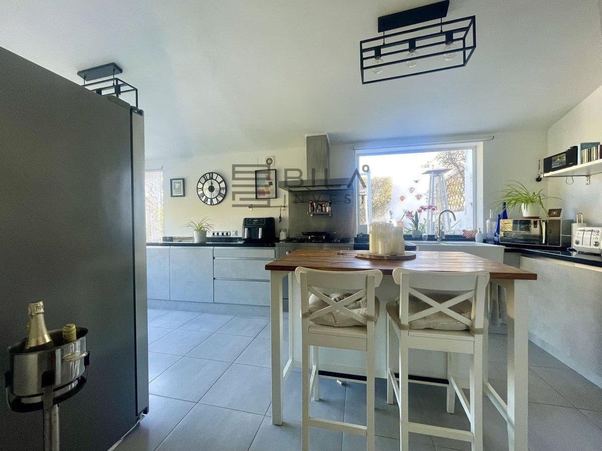 3 bedroom Villa for sale in Cerro del Aguila with pool garage - € 599,000 (Ref: 9828214)