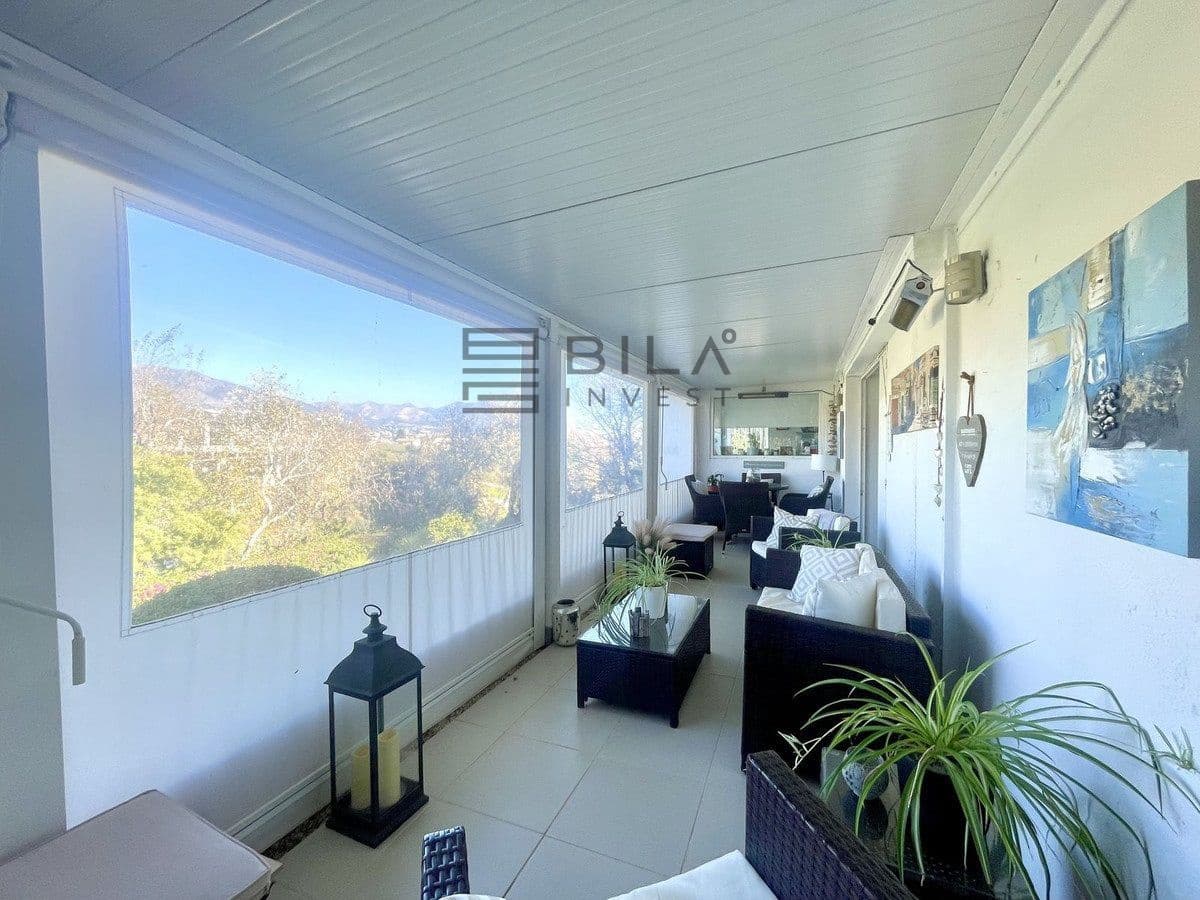 3 bedroom Villa for sale in Cerro del Aguila with pool garage - € 599,000 (Ref: 9828214)