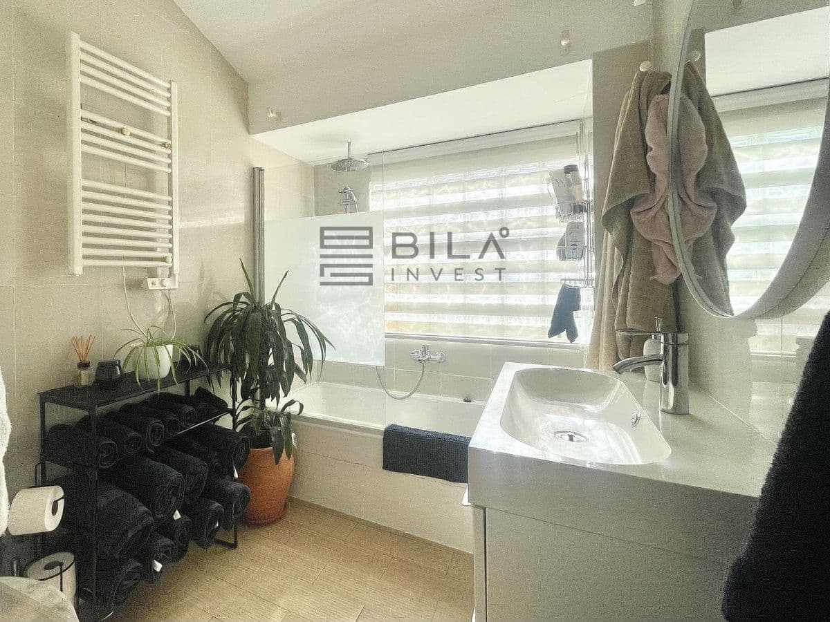 3 bedroom Villa for sale in Cerro del Aguila with pool garage - € 599,000 (Ref: 9828214)
