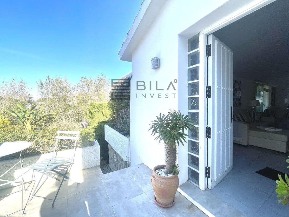 3 bedroom Villa for sale in Cerro del Aguila with pool garage - € 599,000 (Ref: 9828214)