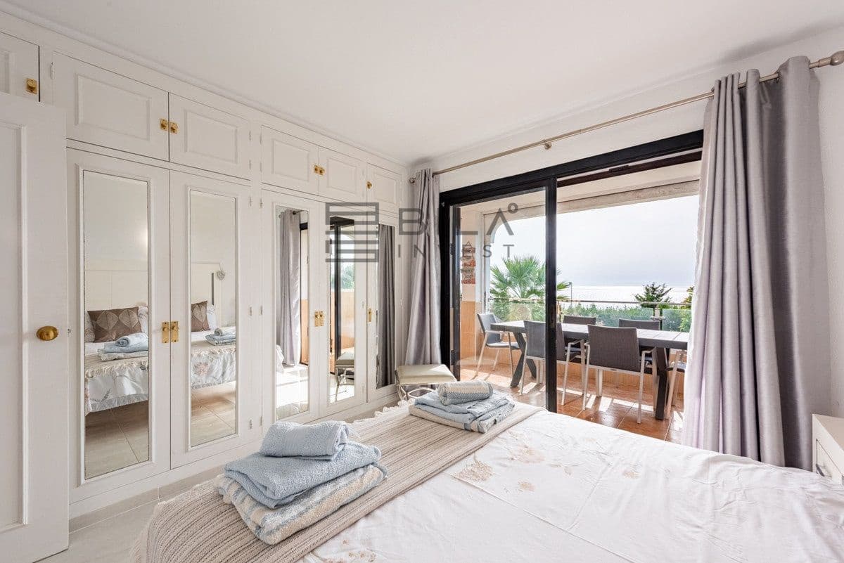 2 soverom Leilighet til salgs i La Cala de Mijas med svømmebasseng - € 349 000 (Ref: 9828215)