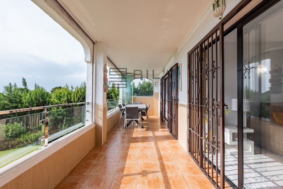 2 soverom Leilighet til salgs i La Cala de Mijas med svømmebasseng - € 349 000 (Ref: 9828215)