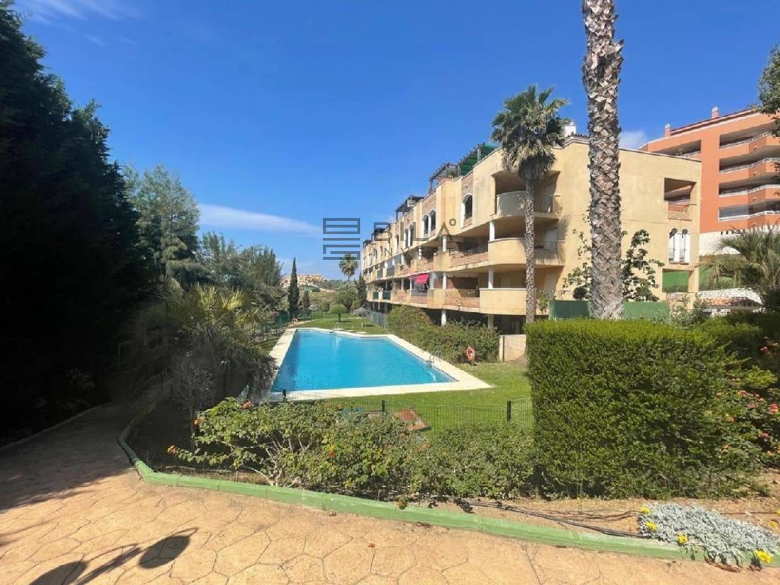 2 bedroom Flat for sale in Riviera del Sol with pool garage - € 279,000 (Ref: 9828216)