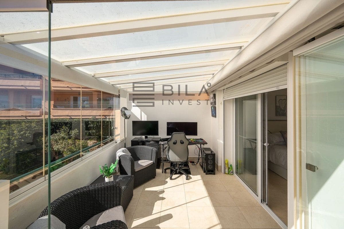 3 slaapkamer Penthouse te koop in Riviera del Sol met zwembad - € 395.000 (Ref: 9830221)