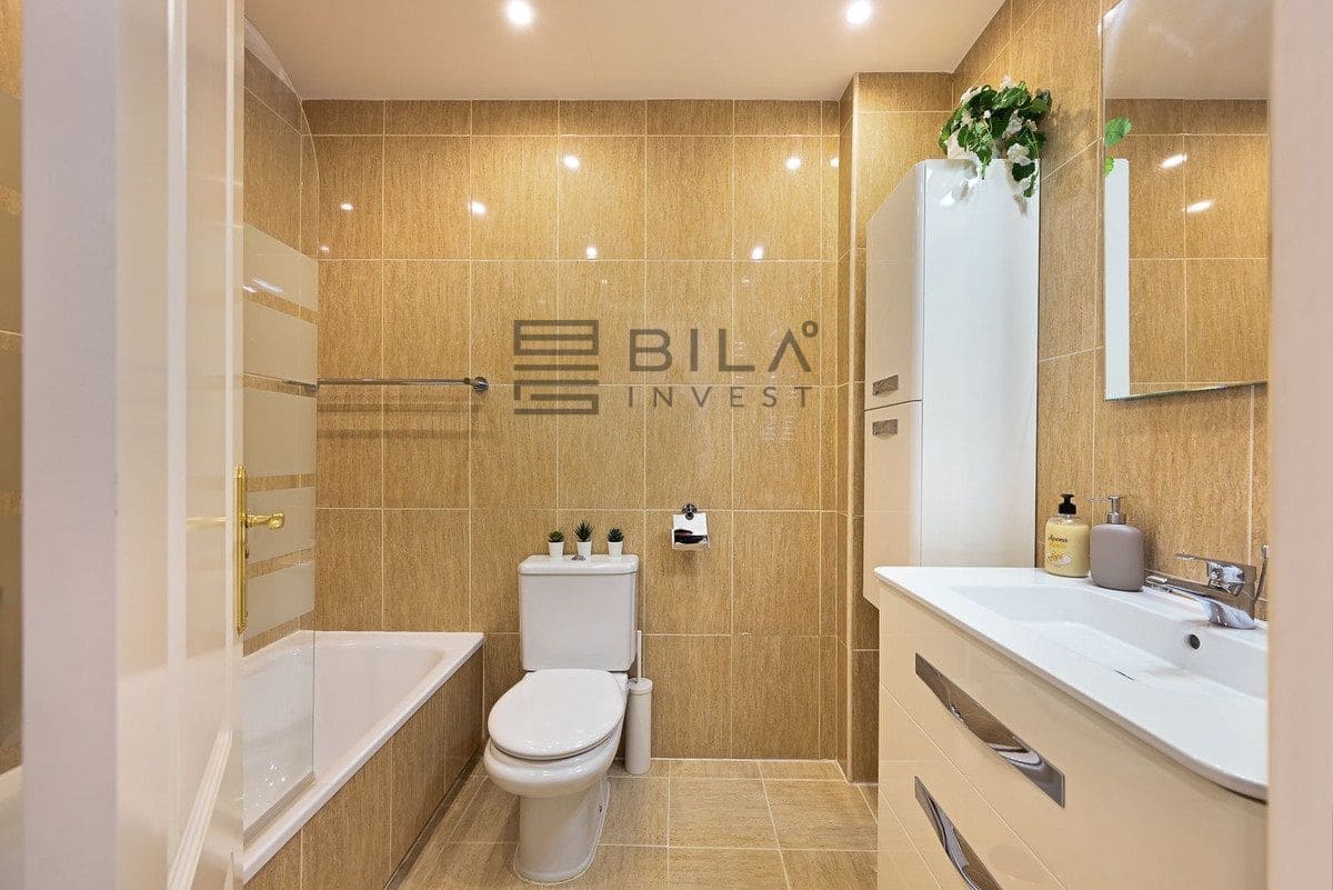 3 slaapkamer Penthouse te koop in Riviera del Sol met zwembad - € 395.000 (Ref: 9830221)