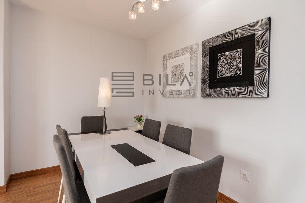 2 soveværelse Lejlighed til salg i Benalmadena med swimmingpool garage - € 420.000 (Ref: 9832782)