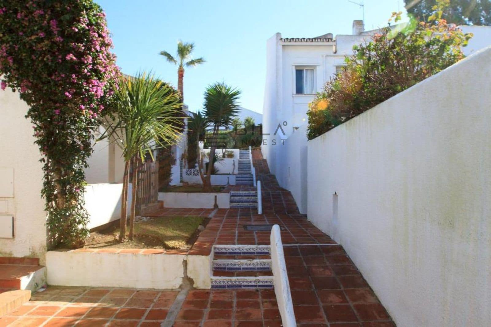 Casa de 2 habitaciones en Cerro del Aguila en venta con piscina - 285.000 € (Ref: 9832783)